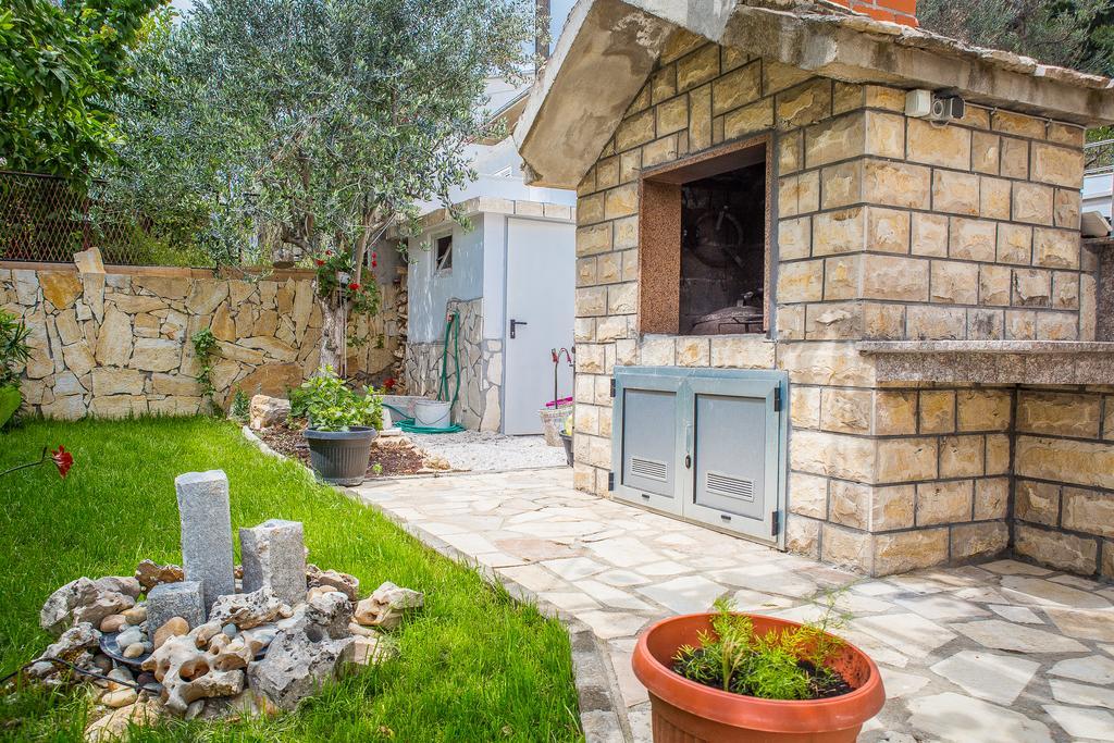 Apartments Saldun Trogir Exterior photo